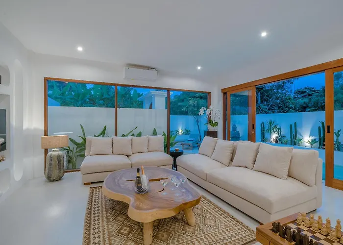 Ferienhaus Karma - Modern & Luxury 3br - Beah Canggu